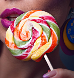 photo d'une sucette ronde de toute les couleurs